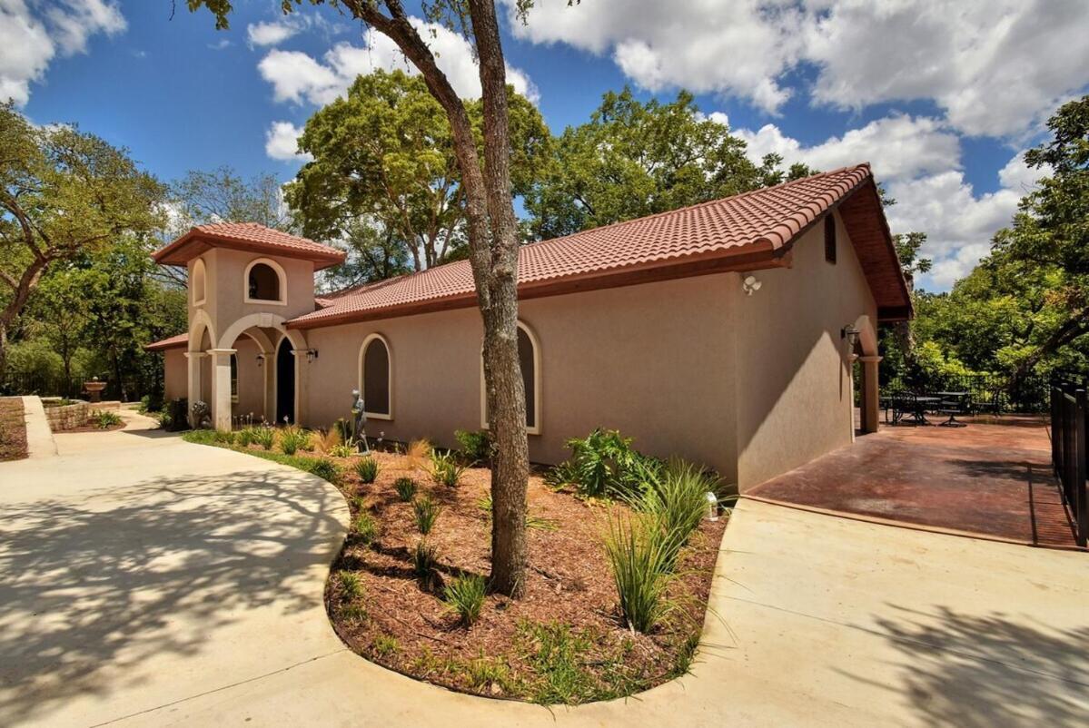 Messina Inn Wimberley Luaran gambar